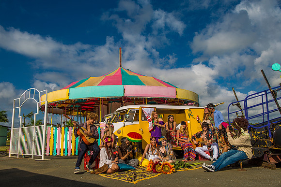 Surfers & Hippies MW-111