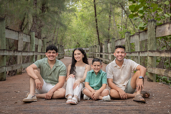 029-Vanessa Family