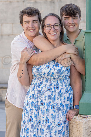 037-Megan Family