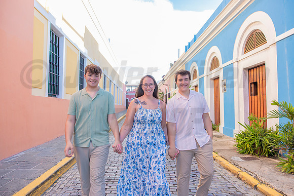 063-Megan Family