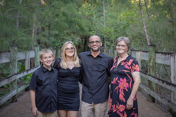 005-Ashley Family