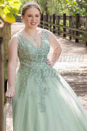 013-Valeria 15