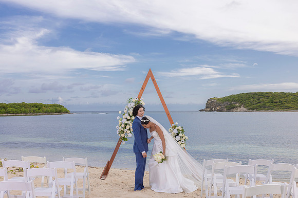 287-Vieques Weddings and Events