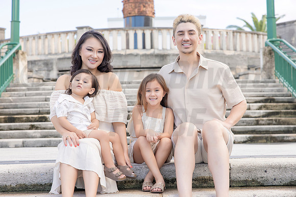 025-Jenny Family