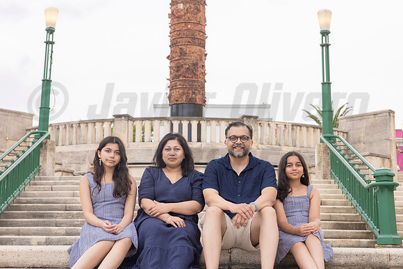 003-Ishrat family