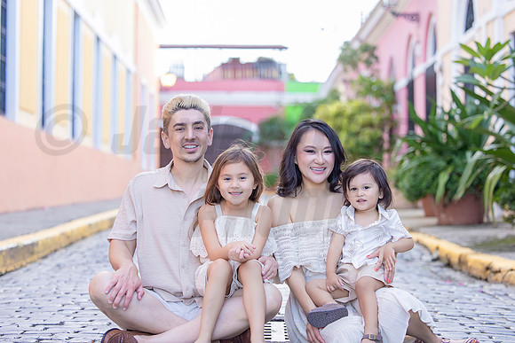 135-Jenny Family