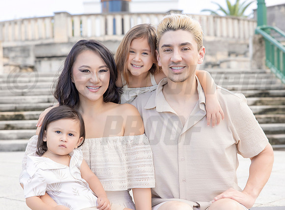 032-Jenny Family