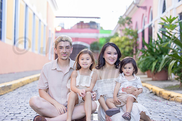 129-Jenny Family