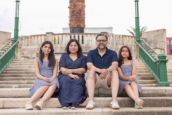002-Ishrat family