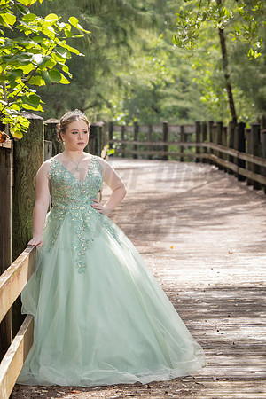 004-Valeria 15