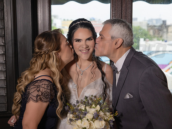 223-Valeria & Carlos