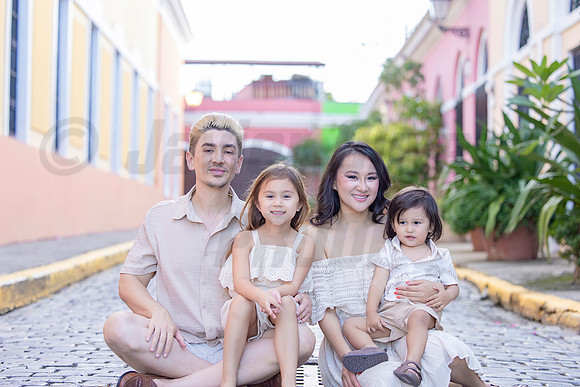130-Jenny Family