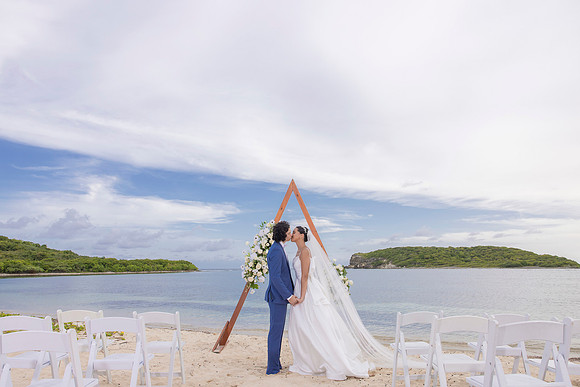 345-Vieques Weddings and Events