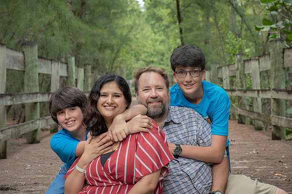 082-SARA FAMILY