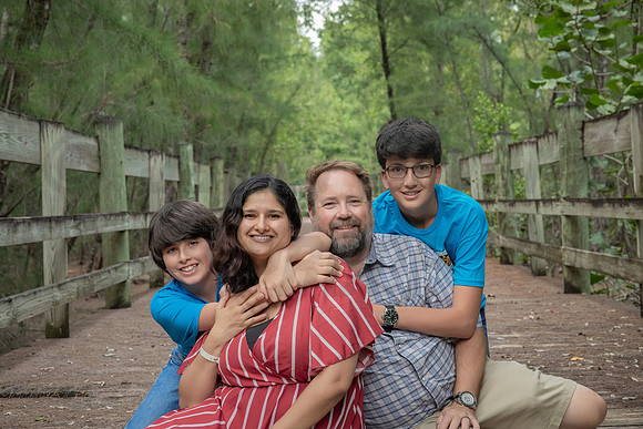 083-SARA FAMILY