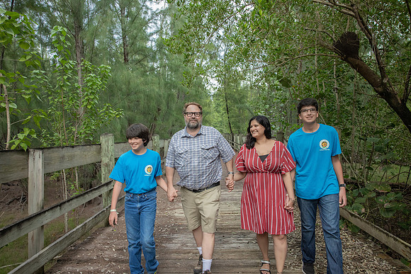 100-SARA FAMILY