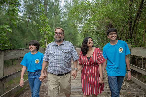 106-SARA FAMILY