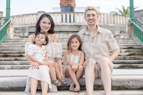 027-Jenny Family
