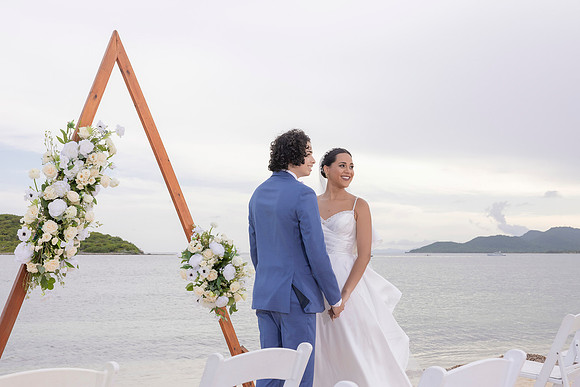 272-Vieques Weddings and Events