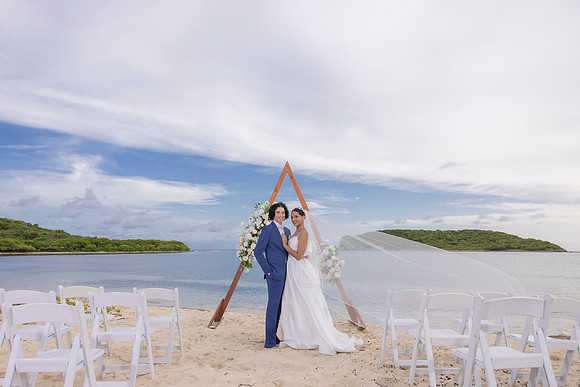 370-Vieques Weddings and Events