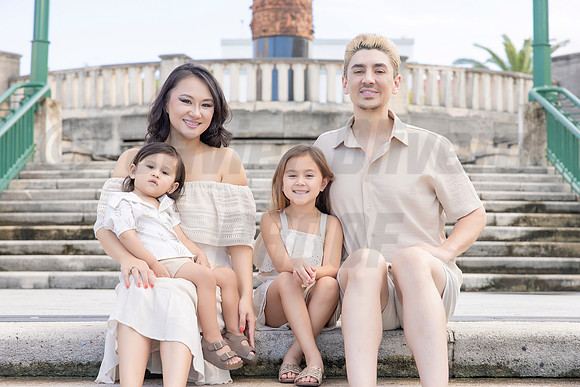 022-Jenny Family