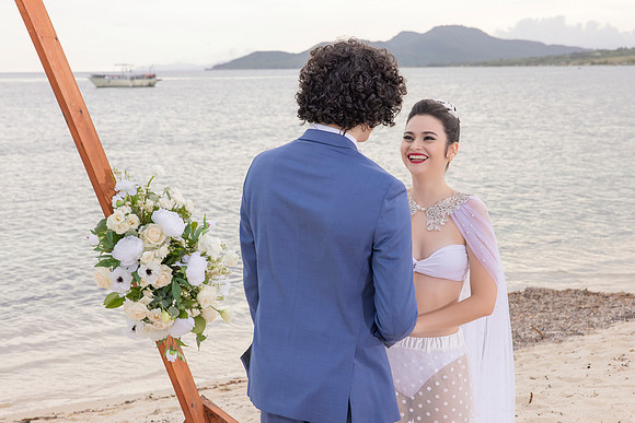 425-Vieques Weddings and Events