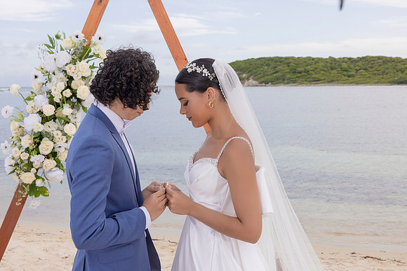 299-Vieques Weddings and Events