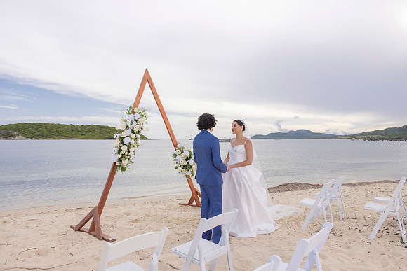 260-Vieques Weddings and Events