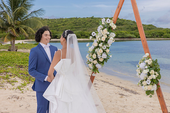 225-Vieques Weddings and Events