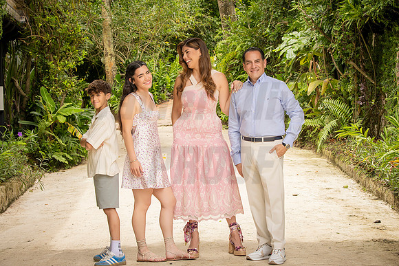079-Natalie-Jon-Family