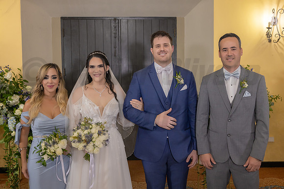 411-Valeria & Carlos