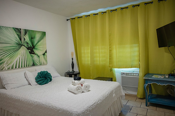 020-Vqs Tropical Guest House