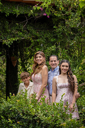 027-Natalie-Jon-Family