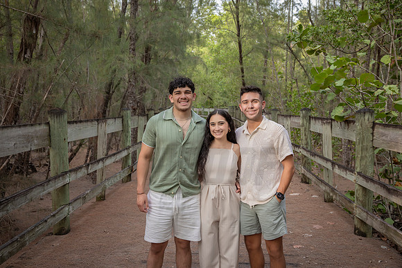 033-Vanessa Family