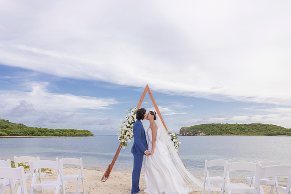 348-Vieques Weddings and Events