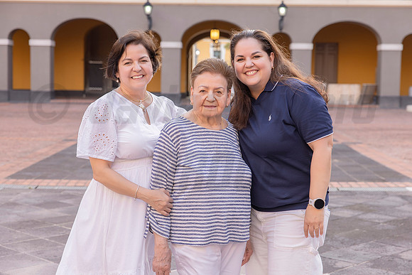 020-Belkys Family