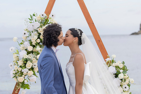 346-Vieques Weddings and Events