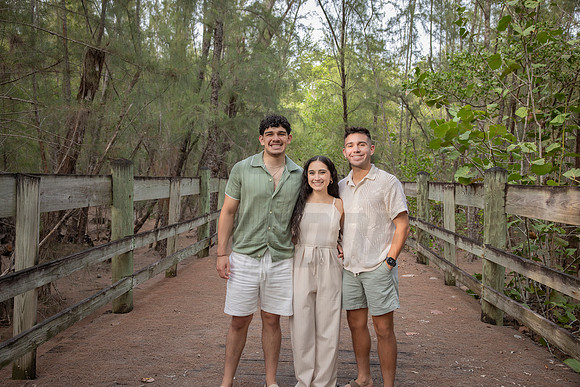 035-Vanessa Family