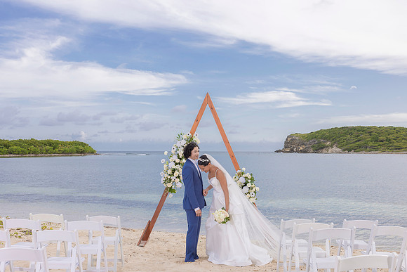 286-Vieques Weddings and Events