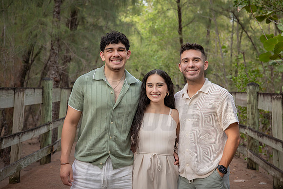 037-Vanessa Family