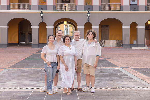 006-Belkys Family