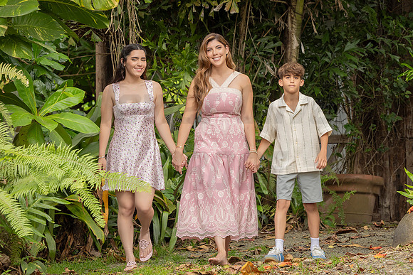 370-Natalie-Jon-Family