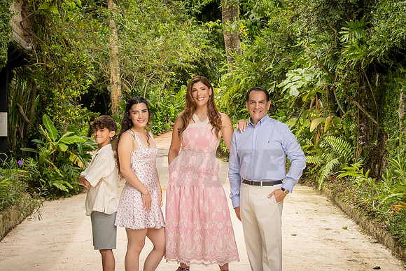 072-Natalie-Jon-Family