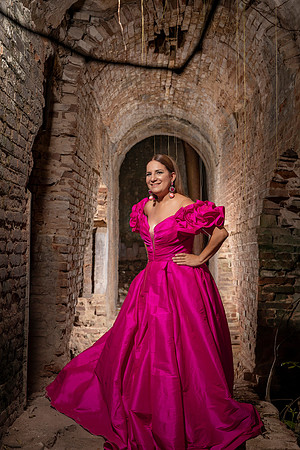028-Rebecca Molina