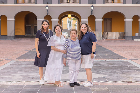 018-Belkys Family