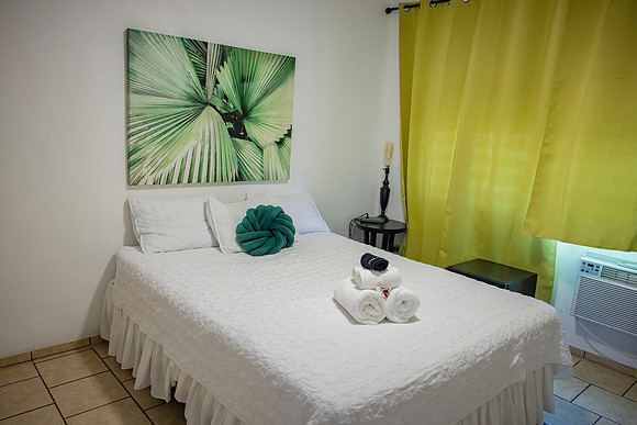 015-Vqs Tropical Guest House