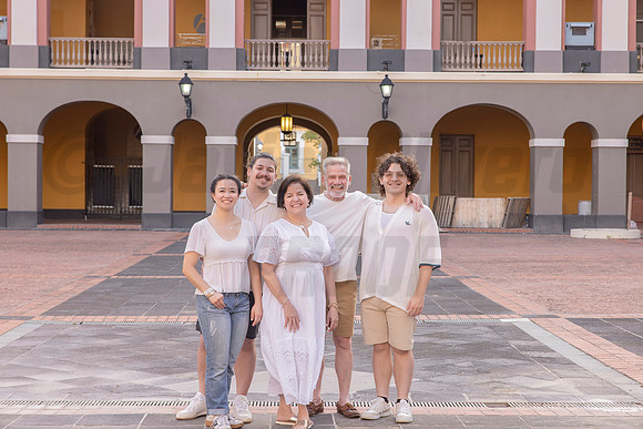 008-Belkys Family
