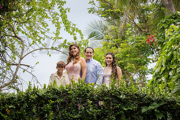 018-Natalie-Jon-Family